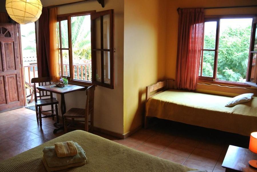 Hostal El Punto La Serena Bagian luar foto